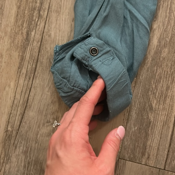 Blue/green colored flowy linen pants - Picture 3 of 6